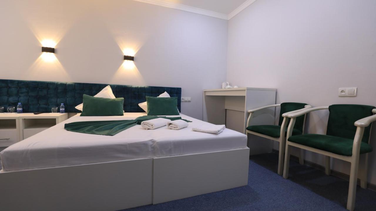 Sharq Hotel Urgencz Zewnętrze zdjęcie