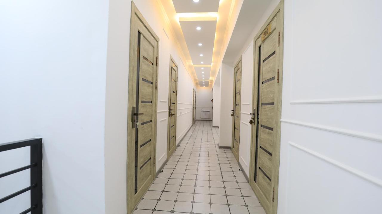 Sharq Hotel Urgencz Zewnętrze zdjęcie