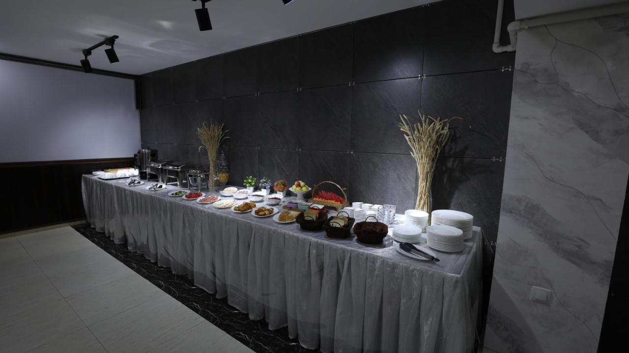 Sharq Hotel Urgencz Zewnętrze zdjęcie
