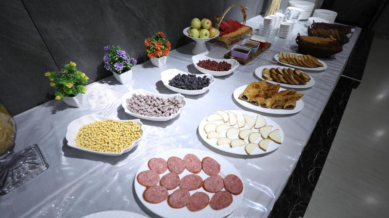 Sharq Hotel Urgencz Zewnętrze zdjęcie